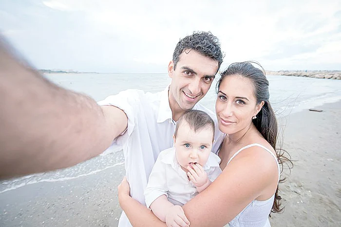 
    După ce a fost primul român legitimat în Italia, Argentina şi China, Bogdan  Olteanu va fi primul compatriot care va evolua în Superliga masculină braziliană  