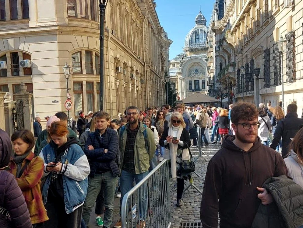 Aproape 200.000 de moldoveni au votat în străinătate până la ora 19:00. FOTO: Facebook