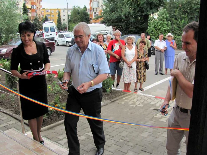 Panglica inaugurală a fost tăiată de primarul Florin Cârciumaru