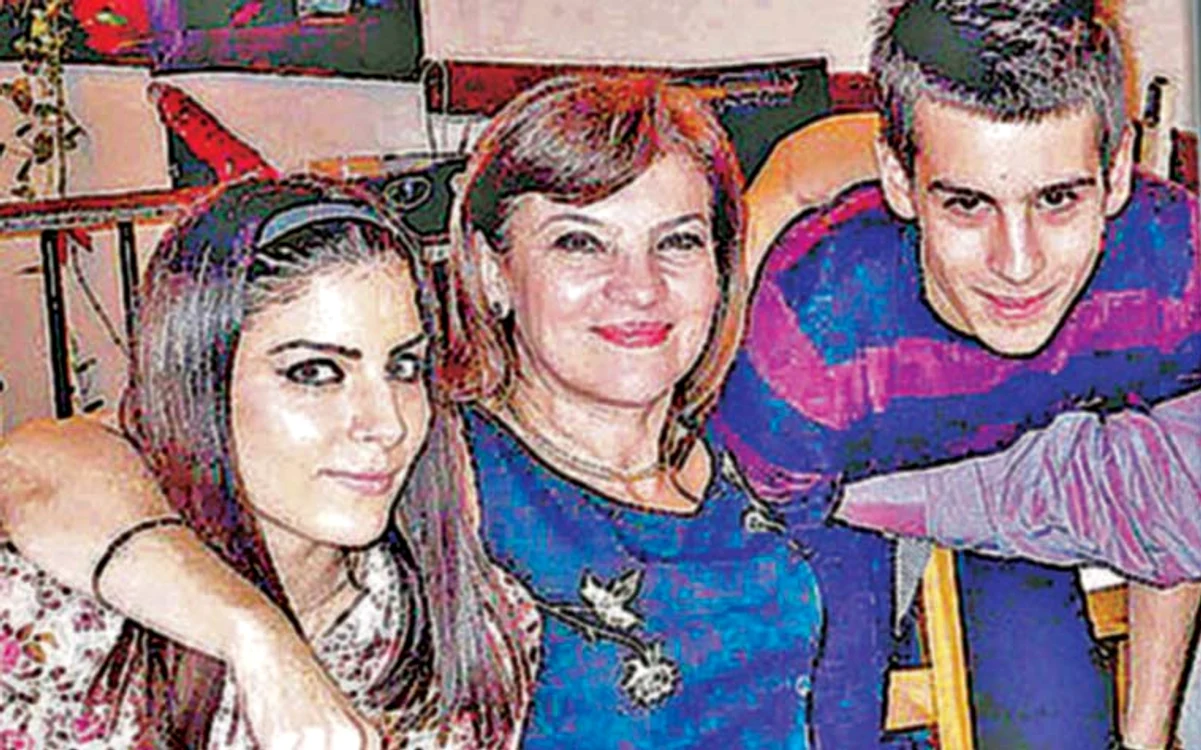 Cu Adriana are doi copii, Ioana și Tudor