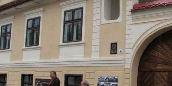 Casa lui Nicolae Teclu a fost renovată. FOTOnewsbv.ro