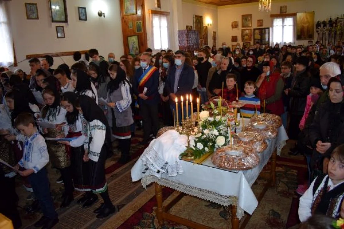 Slujba de la Tudora FOTO Ziarul de Iaşi