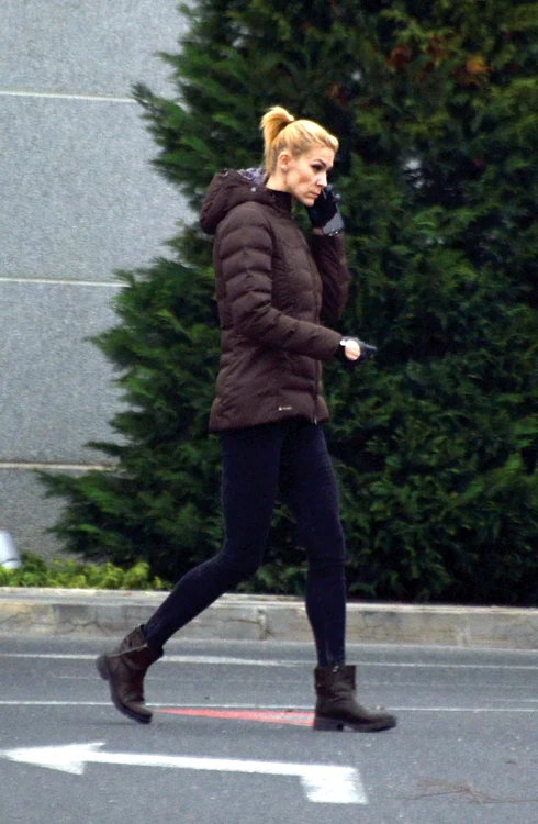 
    Roxana  Ciuhulescu a  slăbit 5 kg în  trei luni de  când face o  emisiune  în directFoto: Alex Muscaliu  