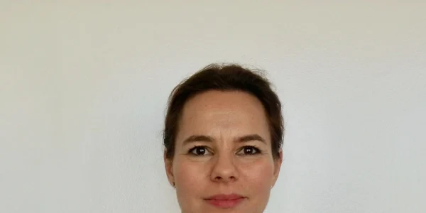 dr. ruxandra robciuc