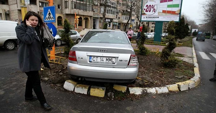 Audi urcat pe scuarul de la Capitol