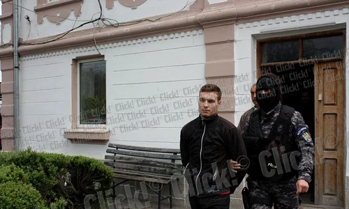 Şoferul maşinii care a primit 200 de lei ca să i transporte pe hoţi jpeg