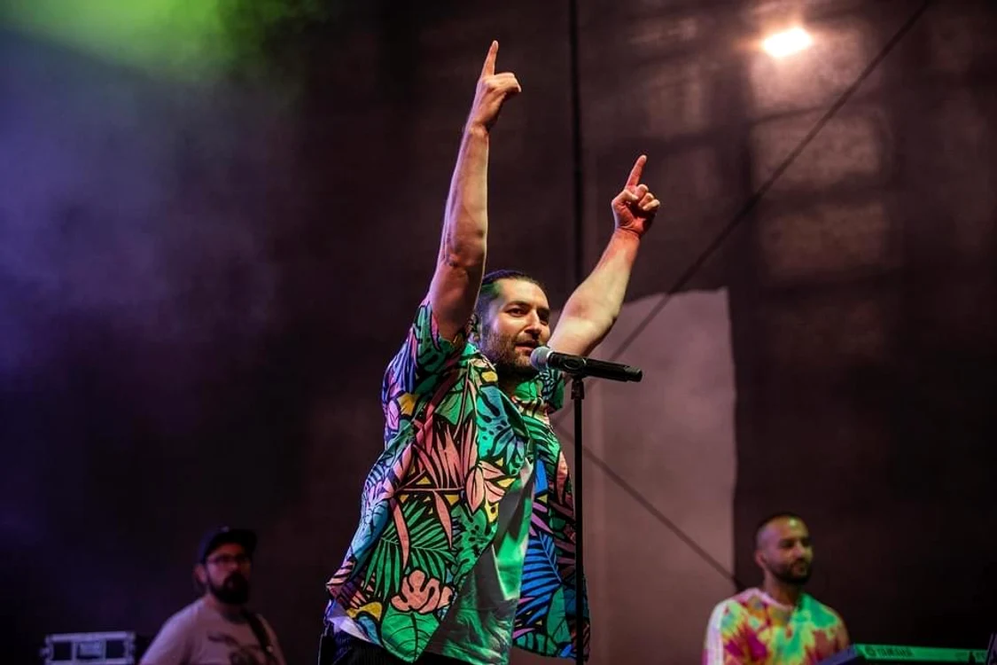 
    Smiley va putea  fi văzut din 10  septembrie  la PRO TV în  postura de jurat  la SuperStar România  