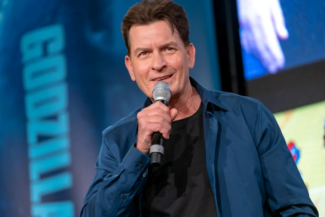 Charlie Sheen a ajuns la fundul sacului (Foto: Profimedia)