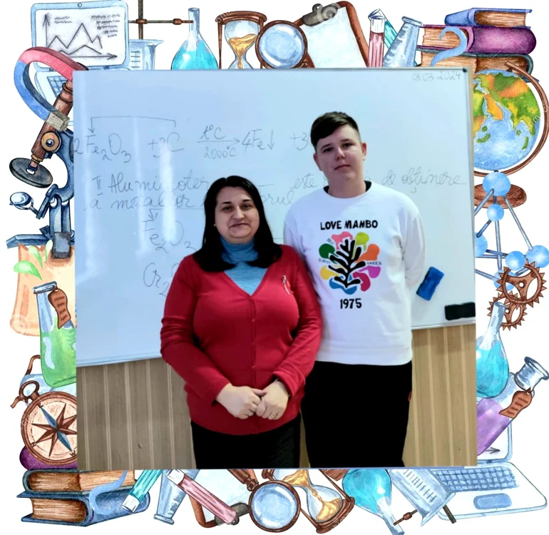 Claudiu Camenențchi și profesoara Iulia Chiru FOTO: FB/ Eugen Ion