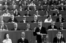 Marginalizarea tovarăşului Ion Iliescu  Cu ce i a supărat el pe dictatori jpeg