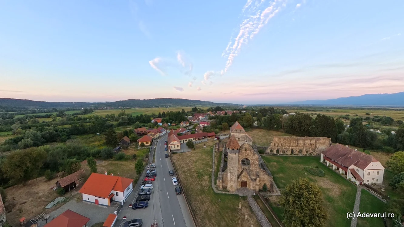Mănăstirea Cârța de pe valea Oltului 