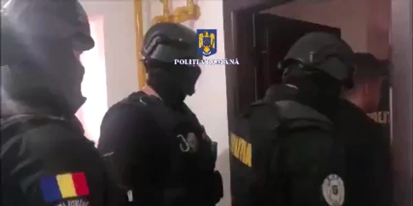 politiaa mp4 thumbnail png