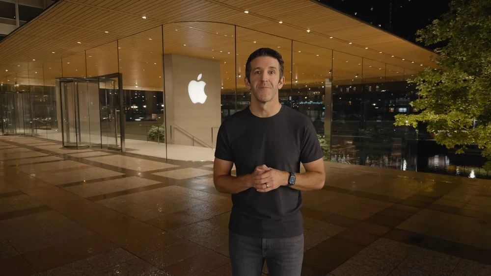 O nouă etapă la Apple: cine este John Ternus, omul care preia conducerea după Tim Cook