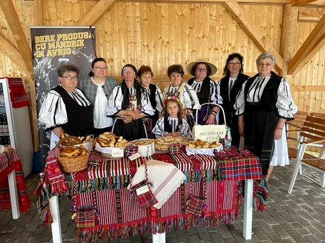 Produse din piețele volante ale Sibiului Foto Piața Volantă Transilvania jpg