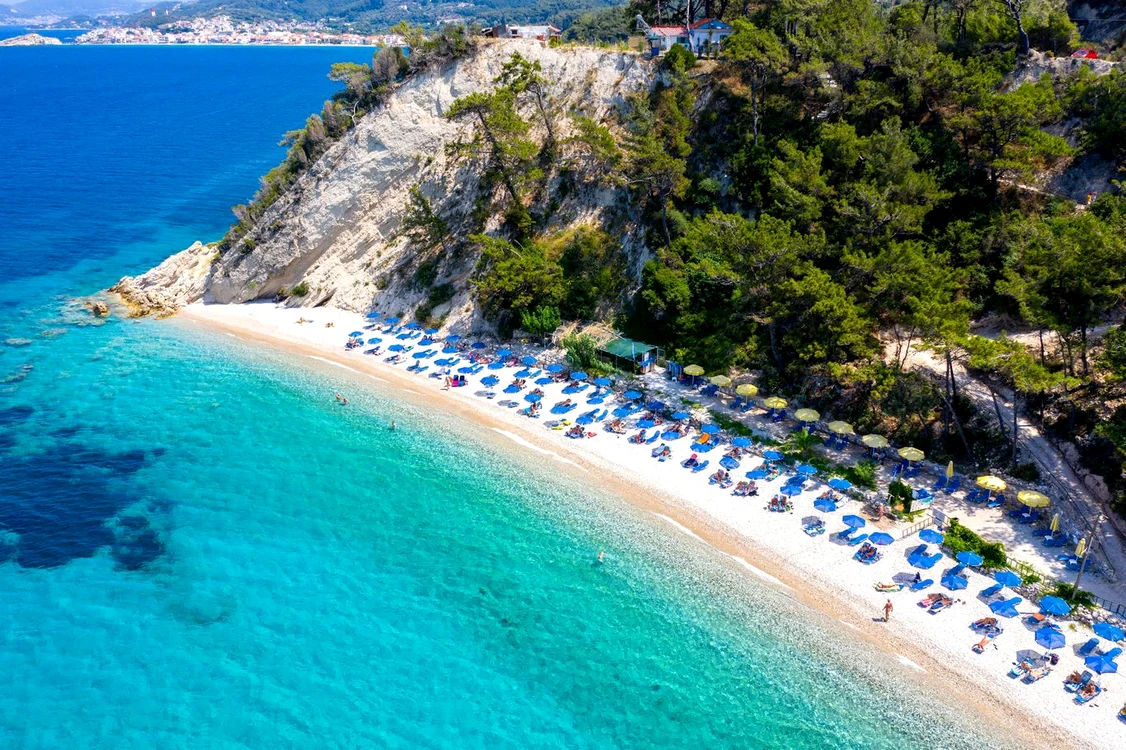 Dawid Manicki, Paralela45   Cu Enter Air, turiștii români au același standard ca turiștii grupului Rainbow din toată regiunea   Samos Grecia jpg