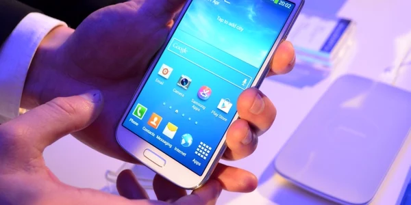 samsung galaxy S4 foto adevarul