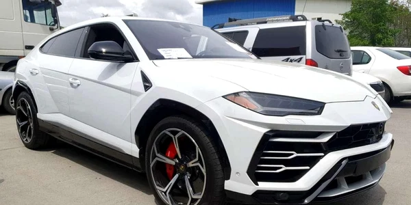 Lamborghini Urus foto Politia de Frontieră