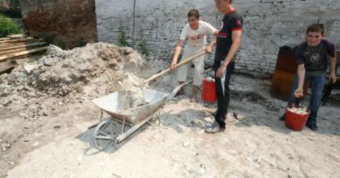 Craiova : Deţinuţii de la PMT vor ecologiza biserica Sf.Gheorghe cel Vechi