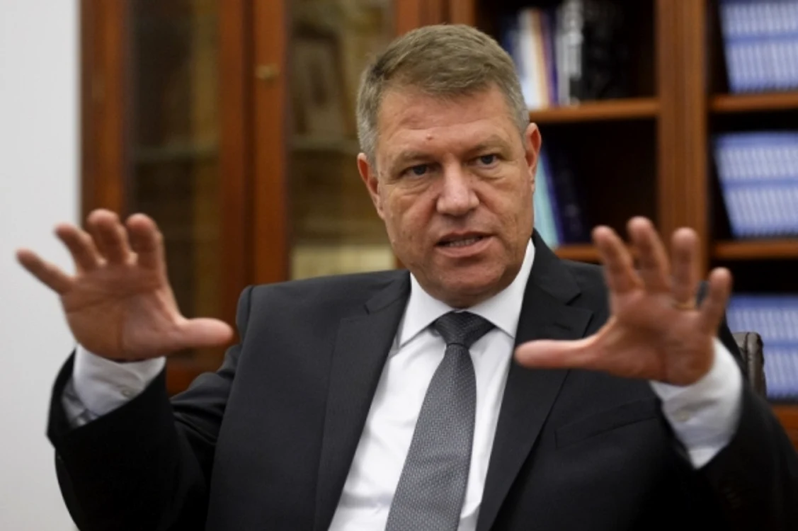 
    Preşedintele Iohannis s-a interesat de starea răniţilor de la Spitalul Militarfoto: Click!  