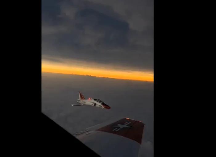 Imagini spectaculoase cu eclipsa de Soare văzută din avion. FOTO: Captură Video / X