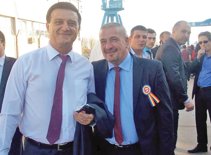 
    Primarul Petre Nicolae, zis  “Tembi”, alături de Nicolae  Bădălău, liderul PSD Giurgiufoto: Facebook / Petre Nicolae  