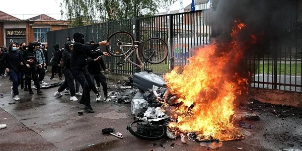 franta proteste elevi jpg
