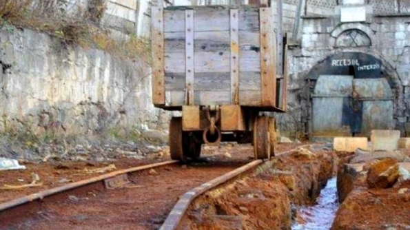 Cârciumile care stricau în anii '40 viaţa muncitorilor de la uzina care prelucra minereul de la Roşia Montană jpeg