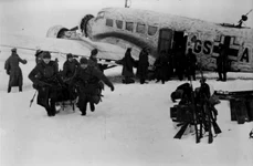 10 Bundesarchiv Bild 101I 003 3446 16, Russland, Festung Demjansk, Ju 52 jpg