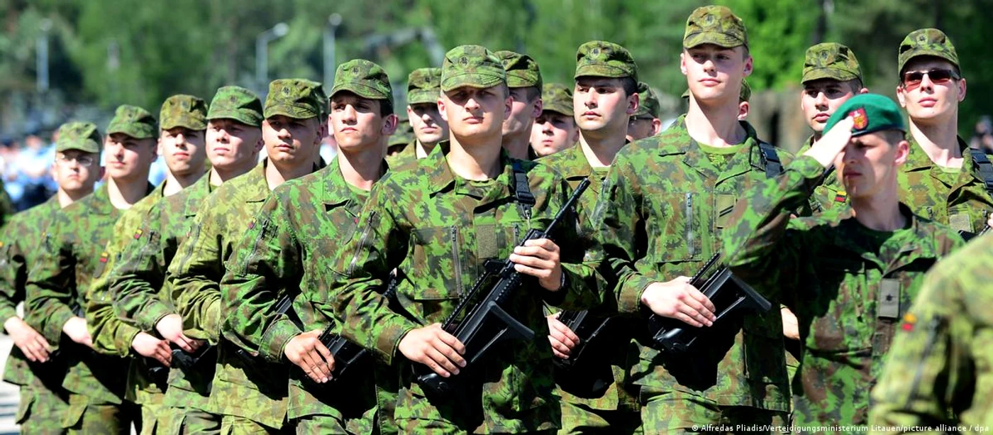 Recruţi în Lituania
