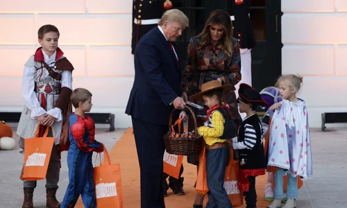 1 halloween la casa alba melania si donald trump 2019 1 jpg jpeg