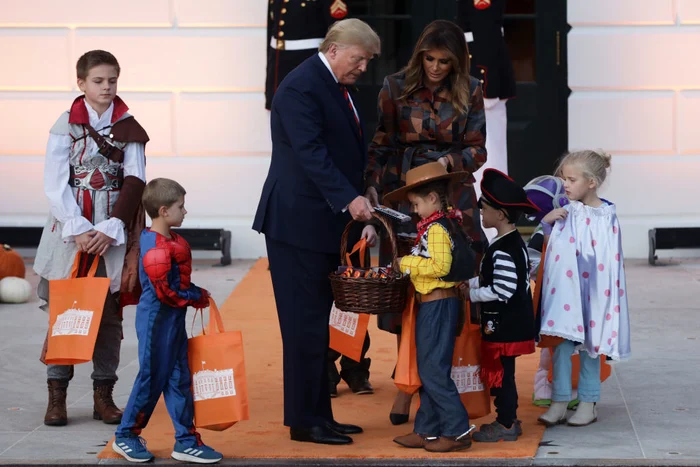 1 halloween la casa alba melania si donald trump 2019 1 jpg jpeg