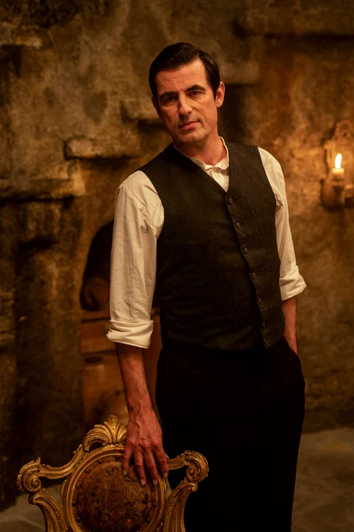 Claes Bang în rolul lui Dracula FOTO BBC/Netflix