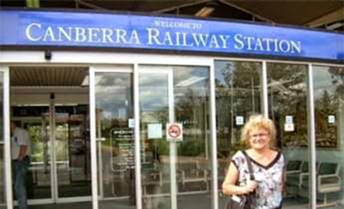 
    Australia. La gara din Canberra  