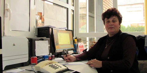 Pe la ghişeele funcţionarilor care interacţionează cu şomerii trec zilnic 100 de persoane 