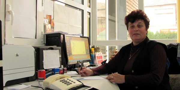 Pe la ghişeele funcţionarilor care interacţionează cu şomerii trec zilnic 100 de persoane 