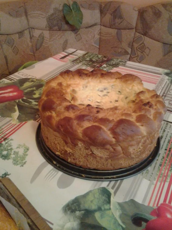 
    Prăji cu brânză şi stafide  