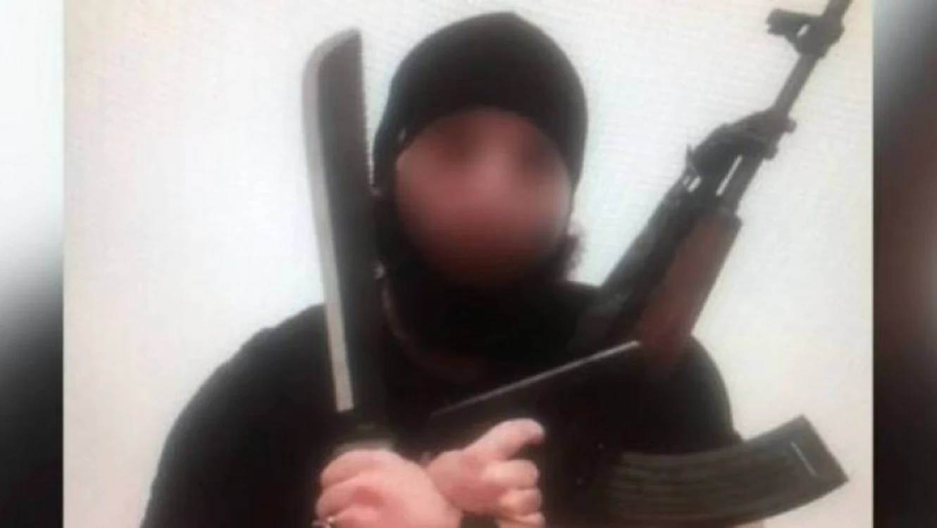 Cotidianul Bild a intrat în posesia unei fotografii cu teroristul care a ucis patru oameni la VienaSursa foto: BILD