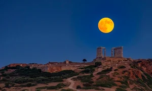 luna plina august grecia jpg