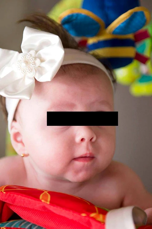 Maria Isabel împlineşte azi şase luni