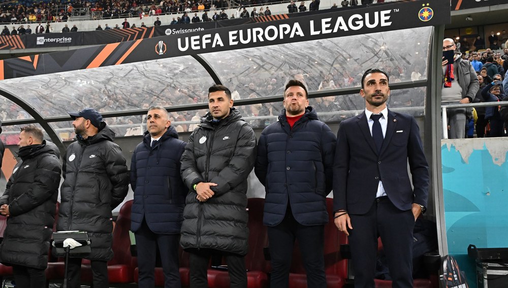 Nu e loc pentru Luțu pe banca FCSB-ului. Antrenorii care au adus titlul n-au de gând să plece