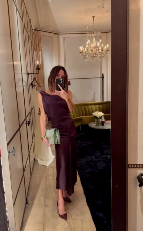 Victoria și a deschis nuanța părului jpg