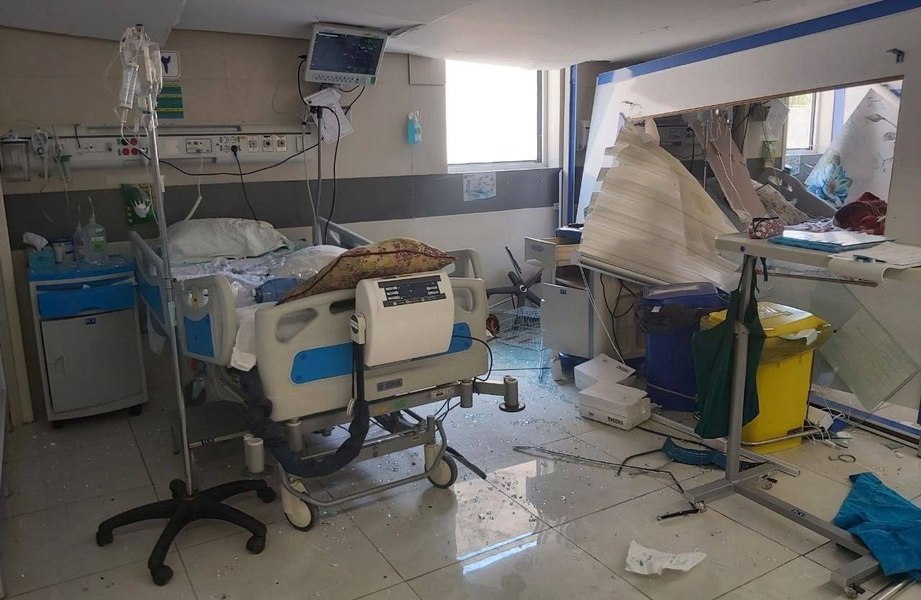 Mărturia unui român prins în atacul asupra unui spital din Israel: „Ne-au chemat pe toți în ajutor”