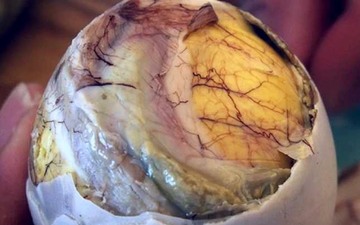 Balut sau „învelit”