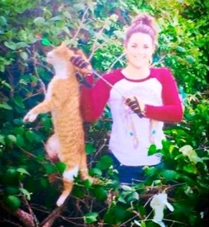 
    Deși este medic veterinar, Kristen Lindsey nu a avut milă de biata pisică și a ucis-o brutalfoto: Facebook  