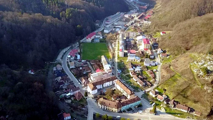 Comuna Nădrag, rămasă fără industrie. Foto: Primăria comunei Nădrag. 