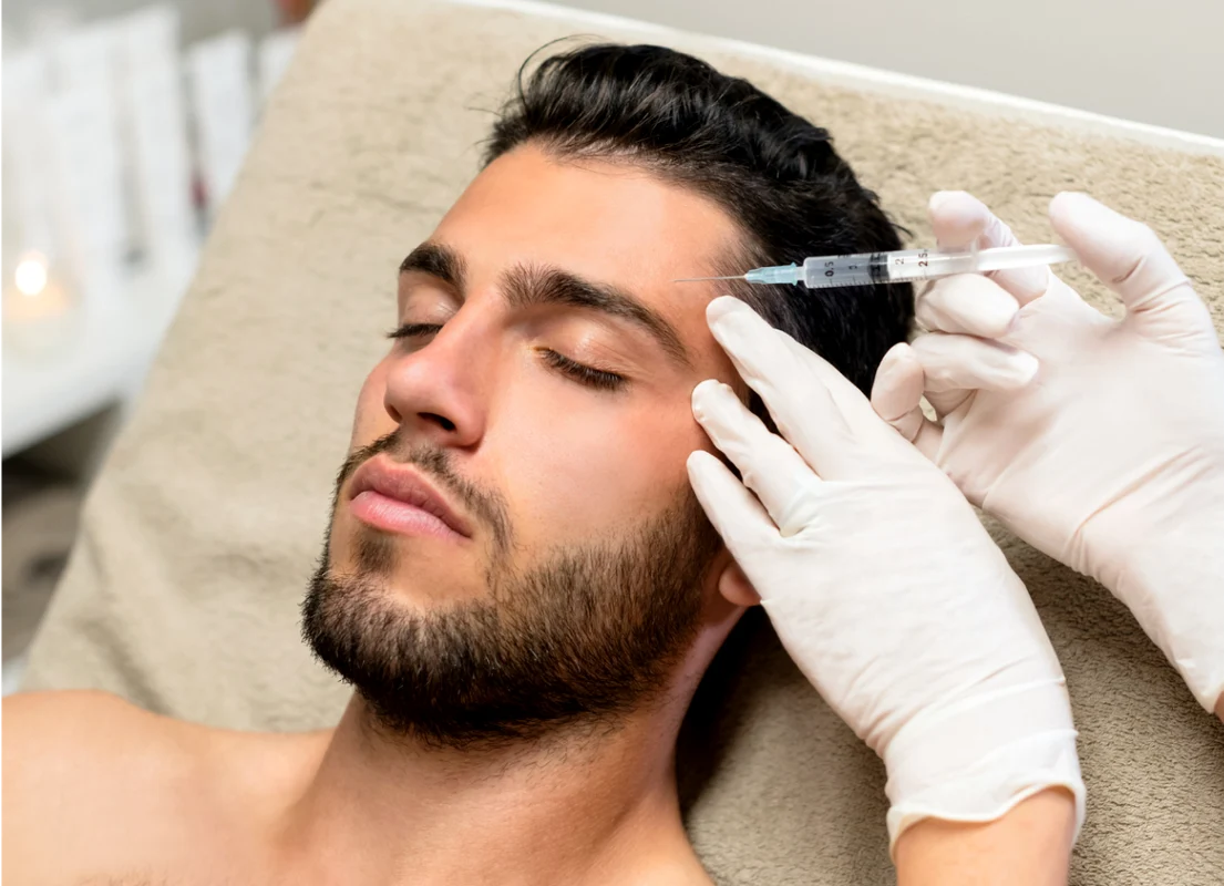  Se tem bărbații de durere atunci când merg la estetician?