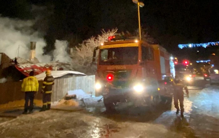 Incendiu în Lupeni. Foto: ISU Hunedoara