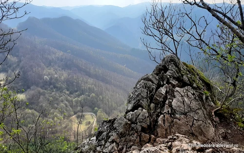 Cetatea dacică Piatra Roșie  Foto Daniel Guță ADEVĂRUL (207) jpg