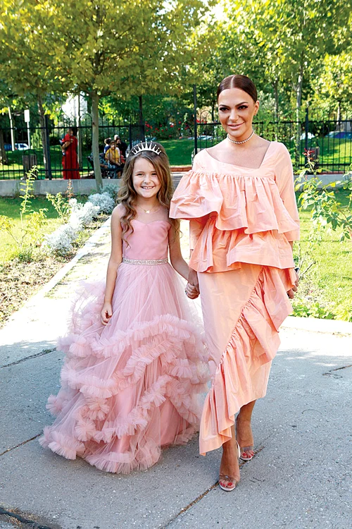 Andreea Antonescu şi fiica ei, Sienna (8 ani)