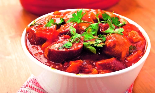 tocanita fasole carnati shutterstock 51093949 jpeg